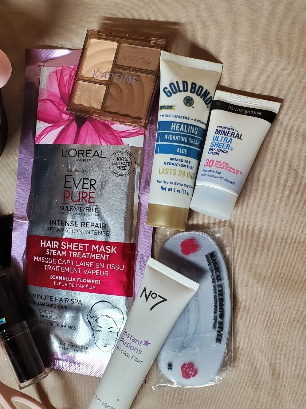 Value-Packed Beauty & Skincare Bundle! Featuring high-end pieces like 